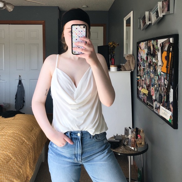 White Flowy Tank Top - Picture 7 of 8